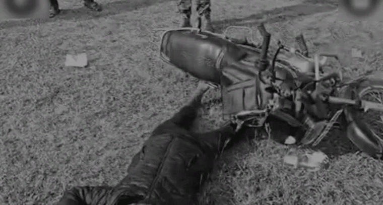 గొంతు కోసి యువకుడి దారుణ హత్య