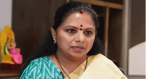 తెరపైకి ఢిల్లీ లిక్కర్ స్కాం కేసు,,,మరోసారి కవితకు సీబీఐ నోటీసులు