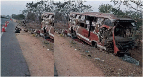 నిజామాబాద్ జిల్లాలో ట్రావెల్స్ బస్సు బోల్తా.. నలుగురు ప్రయాణికులు దుర్మరణం