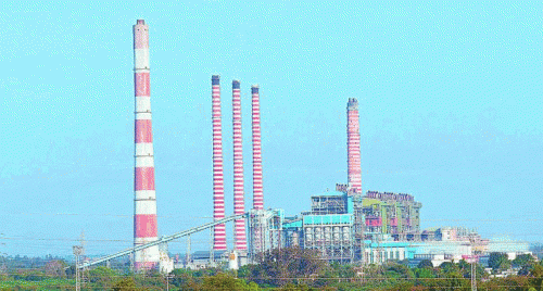 NTPC విద్యుత్ వివాదం.. నేతల మధ్య మాటల యుద్ధం