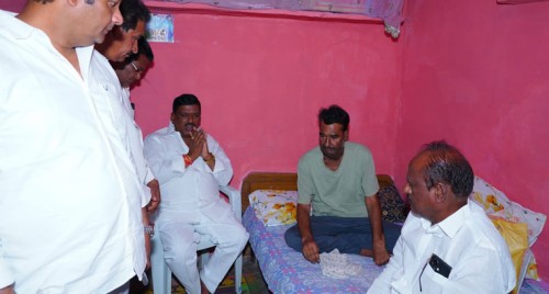 నమ్ముకున్న కార్యకర్తకు అండగా నిలిచిన ఎమ్మెల్యే గూడెం మహిపాల్ రెడ్డి 