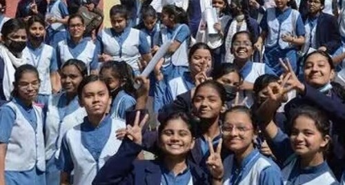 తెలంగాణలో పాఠశాల విద్యా వ్యవస్థకు భారీ మార్పులు.. ఏకీకృత బోర్డు ఏర్పాటుతో కొత్త అధ్యాయం

