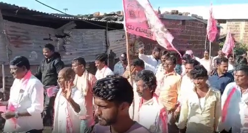 హులాగేరా గ్రామంలో BRS ర్యాలీ.. మలికేరి బాబుల్ సర్పంచ్ అవతరణ పట్టవలసిన అవసరం

