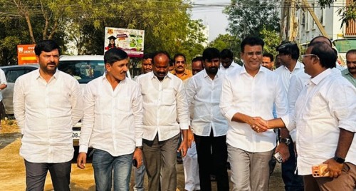 భౌరంపేట్ లహారి గ్రీన్ పార్క్ కాలనీ లో పర్యటించిన గౌరవ MLA కేపీ.వివేకానంద 