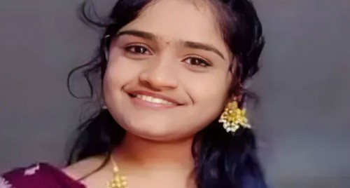 ఉరి వేసుకుని ఇంటర్ విద్యార్థిని ఆత్మహత్య