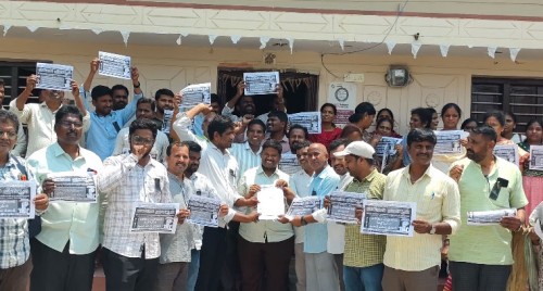 ఉద్యోగుల, ఉపాధ్యాయుల డిమాండ్లను పరిష్కరించాలి