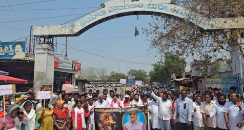 శంకరన్న ఆశయ సాధనకై మిర్యాలగూడ ఆర్టీసీ డిపోలో ధర్నా