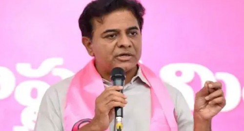 సీఎం రేవంత్ రెడ్డి పాలనపై తీవ్ర విమర్శలు