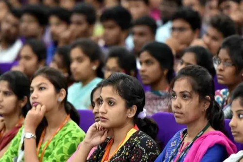 నిరుద్యోగ యువతకు తెలంగాణలో సువర్ణావకాశం ?