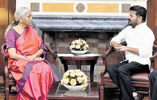 కేంద్ర మంత్రులు నిర్మలా సీతారామన్, కలిసిన సీఎం రేవంత్ రెడ్డి