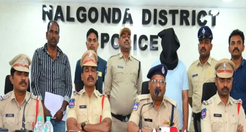 విదేశాల్లో ఉద్యోగాలు ఇప్పిస్తానని మోసం