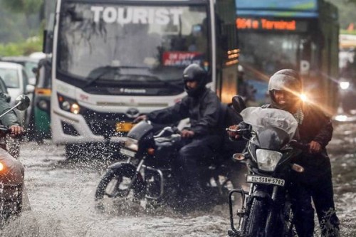 దేశవ్యాప్తంగా పలు రాష్ట్రాలకు భారీ వర్ష సూచన: ఐఎండీ?
