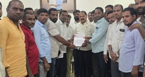 ప్రభుత్వం దృష్టికి తీసుకెళ్లాలని ఎమ్మెల్యేకు వినతి